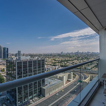 Higuests - Modern Studio With Incredible City Skyline View Дубай Екстериор снимка