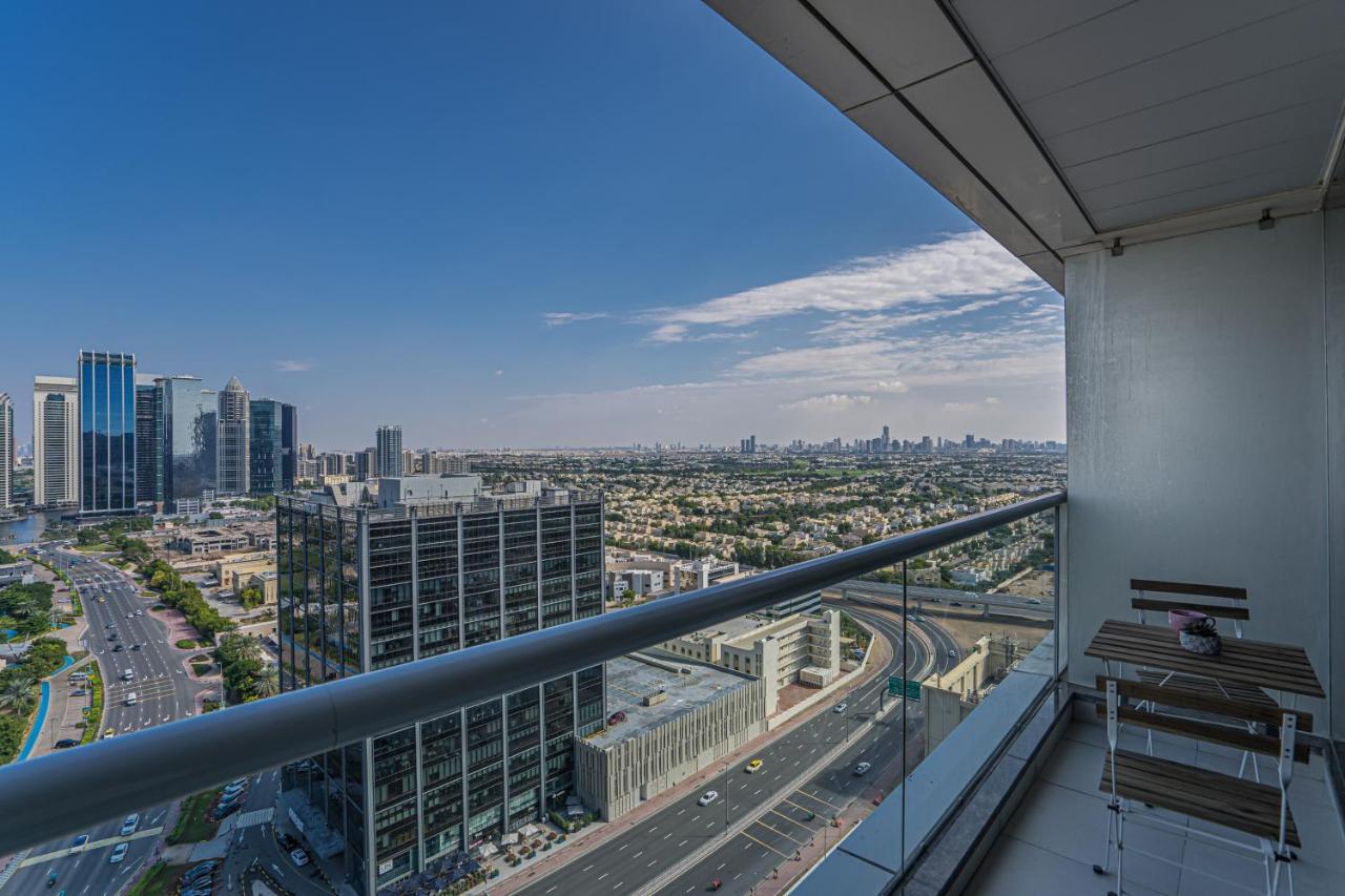 Higuests - Modern Studio With Incredible City Skyline View Дубай Екстериор снимка