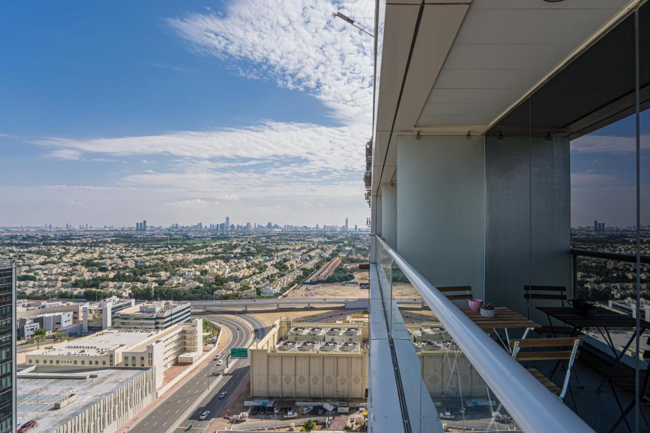 Higuests - Modern Studio With Incredible City Skyline View Дубай Екстериор снимка